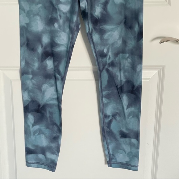Athleta elation printed high waisted Leggings serene riviera blue 47567 - Picture 5 of 11